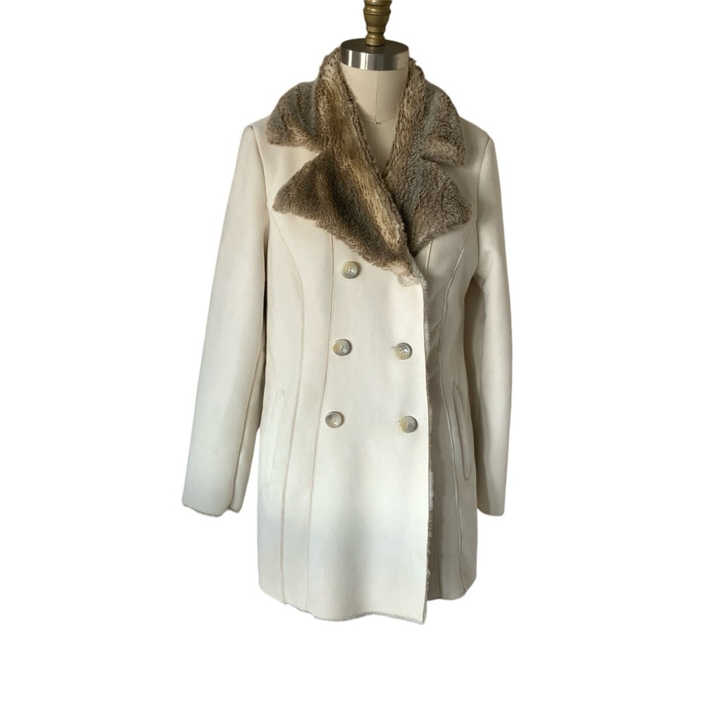 New York & Company suede-like ivory pea coat with faux fur collar, Size M